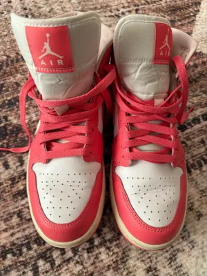 Nike Shoes thumbnail 3