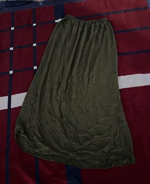 Olive green maxi skirt with elastic waistband No size tag - fits Medium thumbnail 1