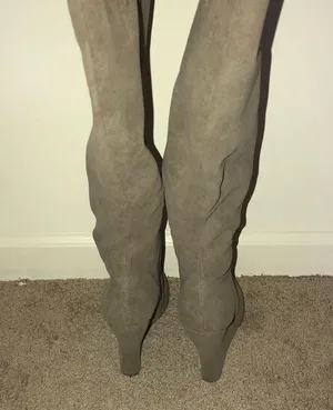 Tan:Olive Wedge Boots Size 9 thumbnail 5