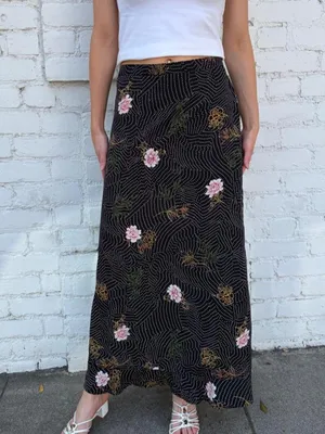 Vtg Coldwater Creek black floral maxi skirt with pink flowers and gold accents sz L - 16x38 #grunge #cottagecore #retro #y2k thumbnail 4