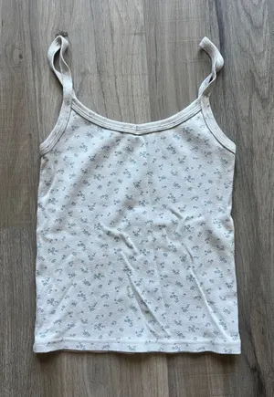Brandy Melville Tank thumbnail 1