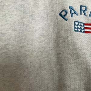 Parke Flag Graphic Mockneck Sweatshirt Varsity Pullover Heather Grey L/XL thumbnail 6
