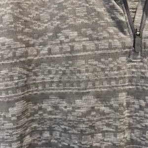 Lululemon Rest Less‎ 1/4 Zip Gray Jacquard Geometric Pullover Thumbholes Size 8 thumbnail 2