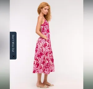 NWT Abercrombie Red Floral Maxi Dress thumbnail 4