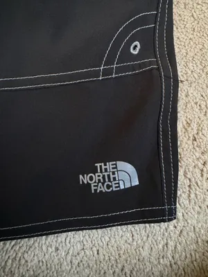 The North Face Women’s Black Board Shorts – Size 6 thumbnail 4