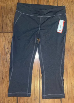 New Balance gray capri leggings pants workout yoga exercise woman’s Large NWT thumbnail 1