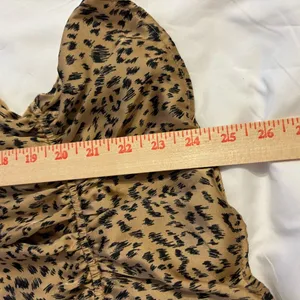 Eclair Abstract Animal Print Peplum Blouse Size Medium Brown thumbnail 5