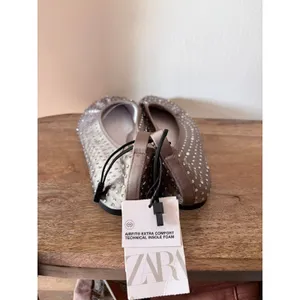 NWT Zara Taupe Rhinestone Satin Square Toe Studded Ballet‎ Flats 38 / 7.5 thumbnail 3