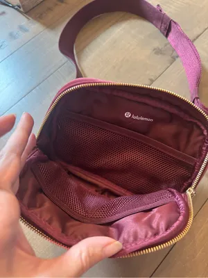 Lululemon Quilted Velour Everywhere Belt Bag 1L Wine Berry Gold NWOT thumbnail 4
