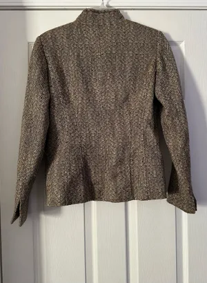Oscar de la Renta Tweed Jacket & Skirt Set are a size 6. thumbnail 10
