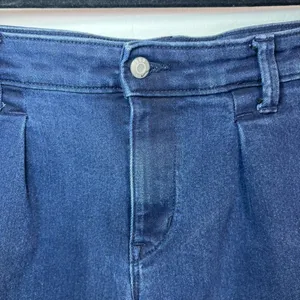 Gap 1969 Pleated Cuffed Jean Shorts Dark Blue Denim Stretch Low Rise Coastal 16R thumbnail 2