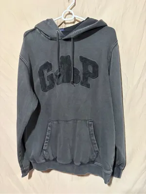 Gap sweatshirt thumbnail 1