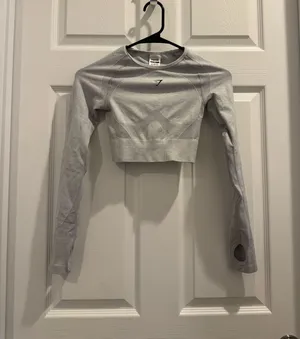 Gymshark Top Crop thumbnail 1