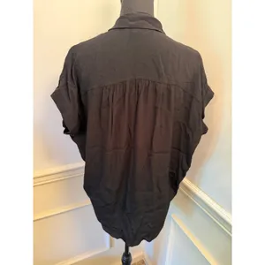 Madewell Central Drapey Shirt in True Black #F9367 Short Sleeve Button Blouse thumbnail 6