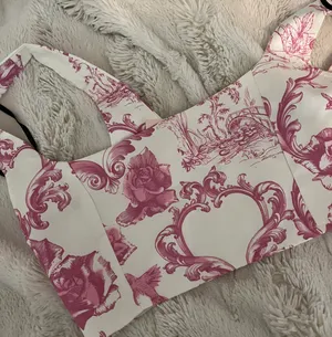 Pink Porcelain Print Scoop Neck Crop Top thumbnail 4