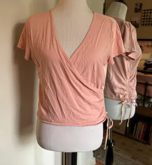 Hollister XL Pink Tee thumbnail 1