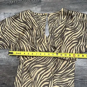 ASTR NWOT Flutter Sleeve Open Back Midi Dress Zebra - S ($99) thumbnail 10