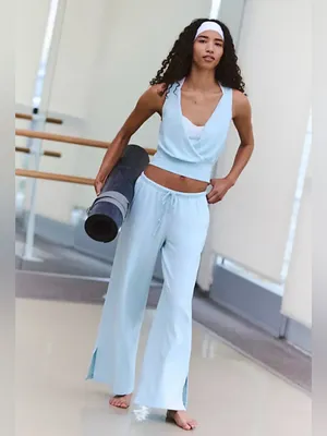 NWOT Free people movement hot shot V neck set $98 frosty thumbnail 2