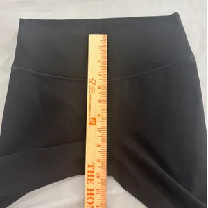 Fabletics PowerHold High Waisted Compression Leggings Black Women 7/8 Length thumbnail 6