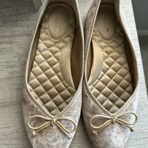 Birdies‎ Goldfinch Pointy Toe Ballet Flat Size 5.5 thumbnail 11