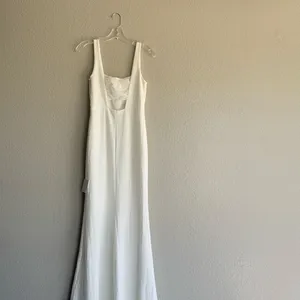 NEW LULUS Regal Classic White Sleeveless Twist-Back Maxi Dress SZ SMALL thumbnail 10