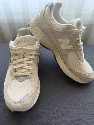 New Balance Sneakers thumbnail 2