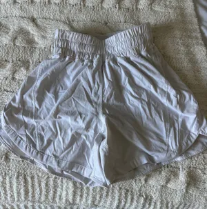 Lululemon Shorts thumbnail 1
