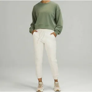 Lululemon Softstreme Perfectly Oversized Cropped Crew Sage Green Twill size 6 thumbnail 5