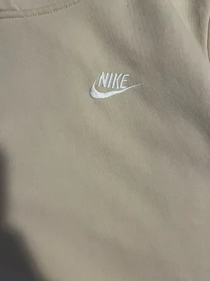 Nike cream sweatshirt thumbnail 2