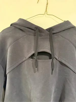 Lululemon Cropped Black Hoodie thumbnail 3