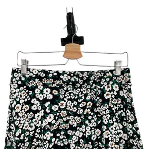 Boden Mini Skirt Jersey‎ Floral Pull-on Black White Size US 8R thumbnail 2