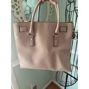 Michael Kors Handbag Light Blush PInk with Gold Accents Lock‎ And Key Large thumbnail 6