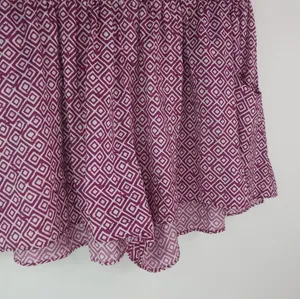 Old Navy M Cranberry White Diamonds Running Shorts thumbnail 4