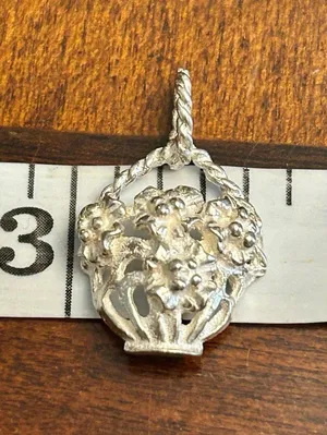 Silver plated pendant lot f90 flower basket thumbnail 1