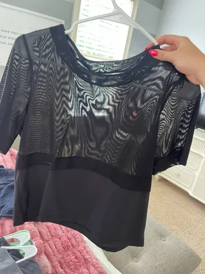 lululemon tee thumbnail 1