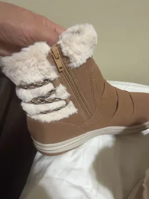 Clarks Women’s Brown Boots Ankle 9 thumbnail 6