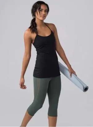 LULULEMON Power Pose Tank Top with Shelf Bra Black A/B Cup Luon Size 4 EUC thumbnail 1