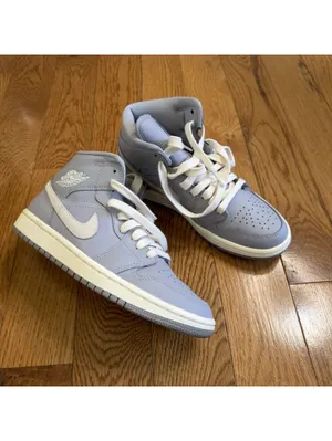 Size 6.5 US Women’s Nike Air Jordan 1 Mid Grey White CD7240-002 thumbnail 3