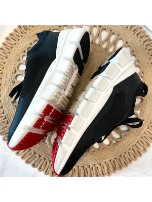 Hunter Irena Low Top Sneaker Black Red Size 6.5 Athleisure Gorpcore Sport Luxe thumbnail 7