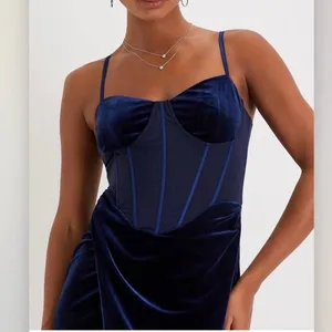 NWT Lulus Alluring Icon‎ Navy Blue Velvet Bustier Sleeveless Maxi Dress LARGE thumbnail 2