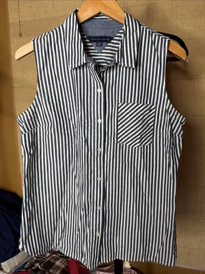 Tommy Hilfiger Navy White Striped Sleeveless Button Down Shirt Size Medium thumbnail 2