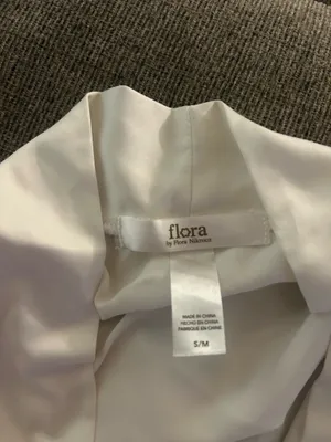 Flora White Robs thumbnail 4