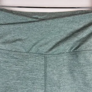 Outdoor Voices Bike Shorts Women Small Green CloudKnit Compression Zip Pocket 7" thumbnail 2