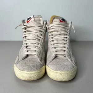 Nike Blazer Mid 77 High Top Sneakers Size 9.5 thumbnail 3