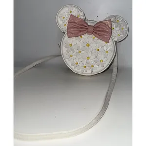 Disney Parks Minnie Mouse Shaped Crossbody Purse Bag White Daisies Pink Bow thumbnail 2
