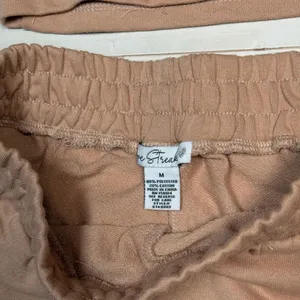 NWT Love Streak Two Piece Coord Set Pink Cotton Blend Medium Pockets Top Shorts thumbnail 6