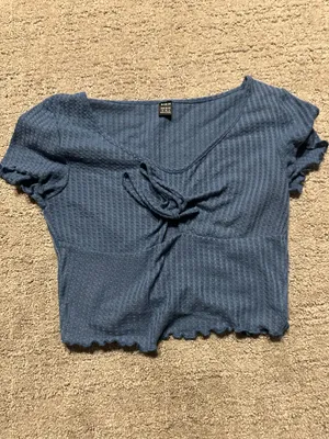 SheIn Blue Waffle Knit Tie Front Crop Top Size M thumbnail 3