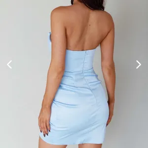 Selfie Leslie Blue Strapless Satin Dress thumbnail 2