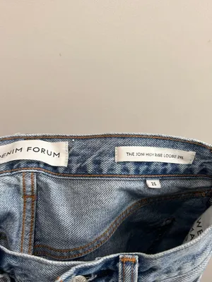 Aritzia Denim Forum The Joni High Rise Loose Jeans 29L Size 25 Blue thumbnail 10