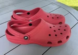 Crocs Classic Clogs Red Slip On Shoes Men 9 Women 11 Unisex Lightweight Comfort thumbnail 1